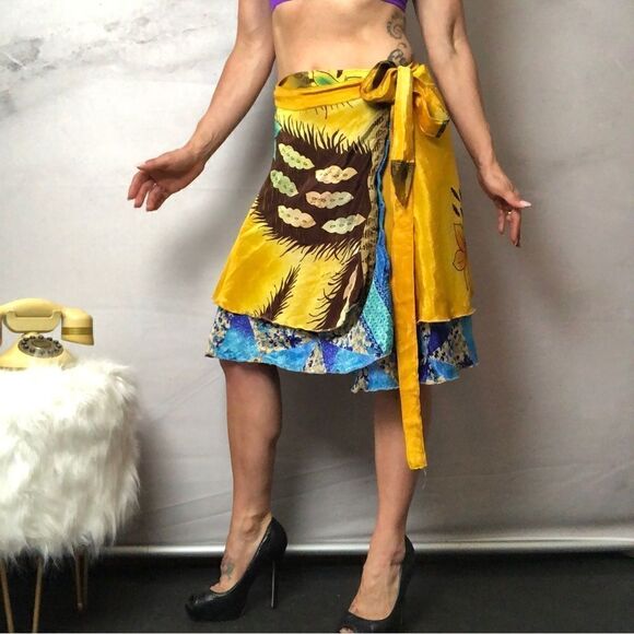 Dresses & Skirts - Wrap layered skirt